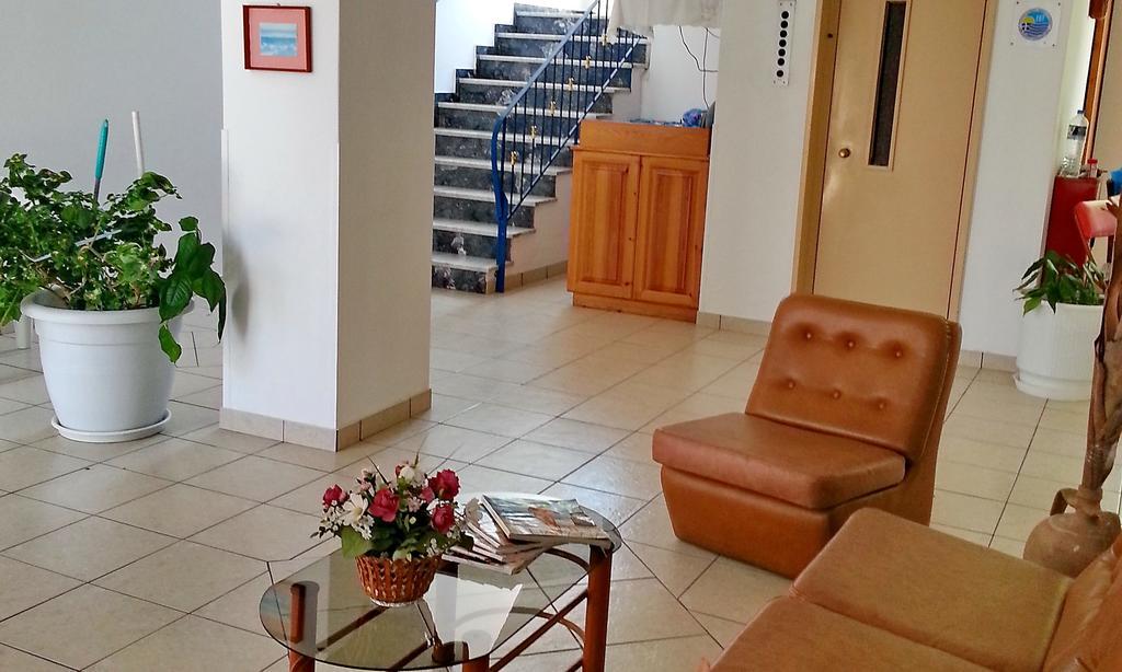Pension Gina Méthana Extérieur photo